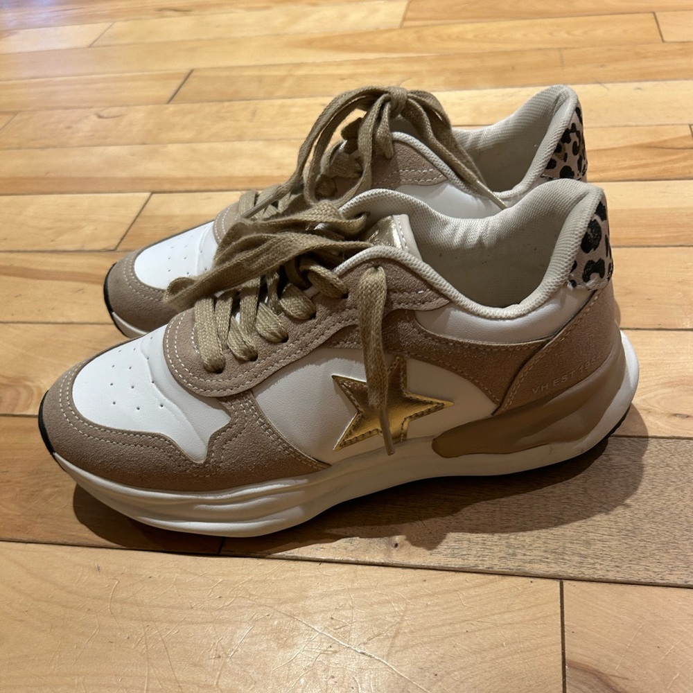 Women's Gold and White Vintage Havana Sneakers